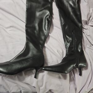 Sleek Black Over the Knee Women's Boots
